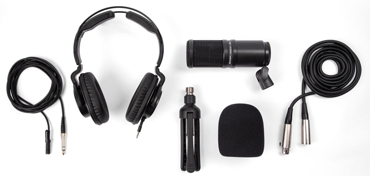 Zoom Podcast Microphone and Headphone Package