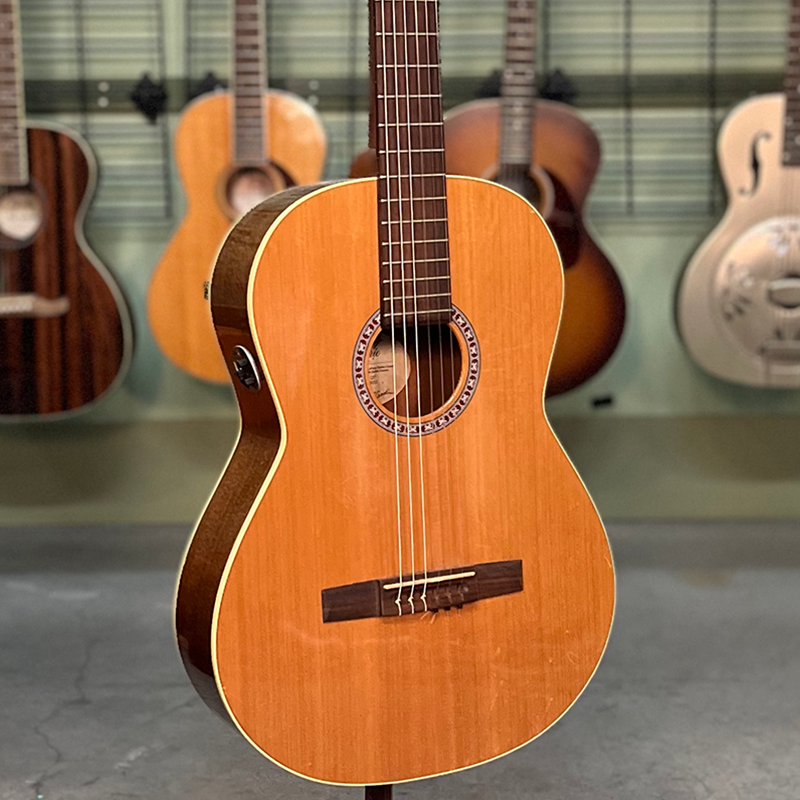 Rock n Roll Rentals Seagull Concert QI Classical Nylon String Acoustic Electric Guitar CONCERTQI