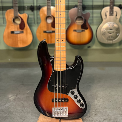 Fender Deluxe 5-String Jazz Bass (DLXJAZZBASSV)