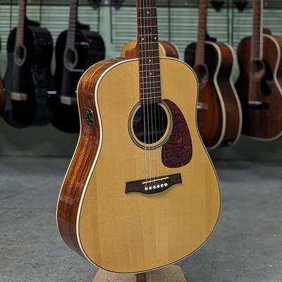 Seagull Maritime Series Solidwood High Gloss Mahogany Top Acoustic-Electric Guitar (032426)