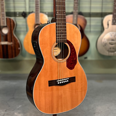 Fender Spruce Top Parlor Size Acoustic-Electric Guitar (CP-140SE)