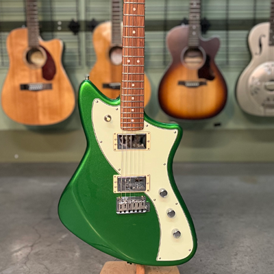 Fender Player Plus Series Meteora w/Pau Ferro Fingerboard (PPMETEORAPF)